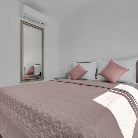 Adria Apartment *