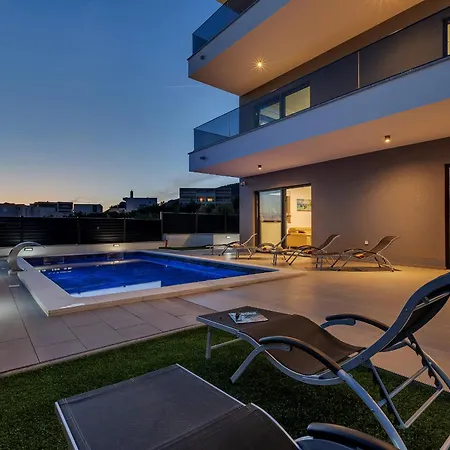Adria Apartment *