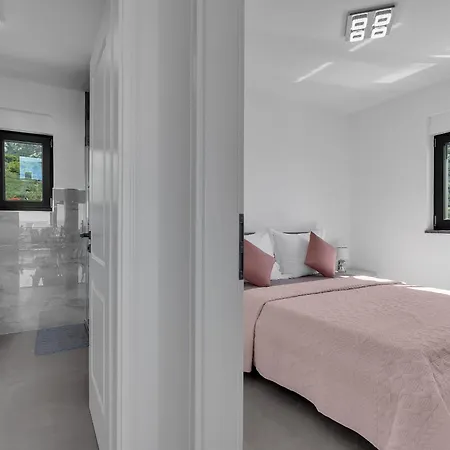 Adria Apartment *