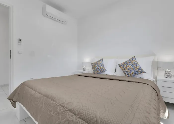 Adria Apartment *