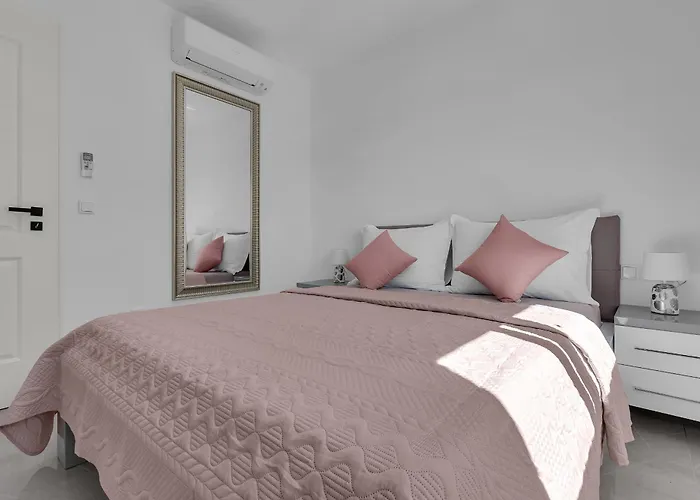 Adria Apartment *