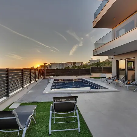 Adria * מאקרסקה